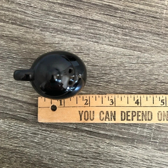 Vtg Novelty Salt and Pepper Shakers - Picture 10 of 12